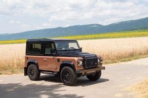 Land Rover Defender 90 Autobiography 2016 года